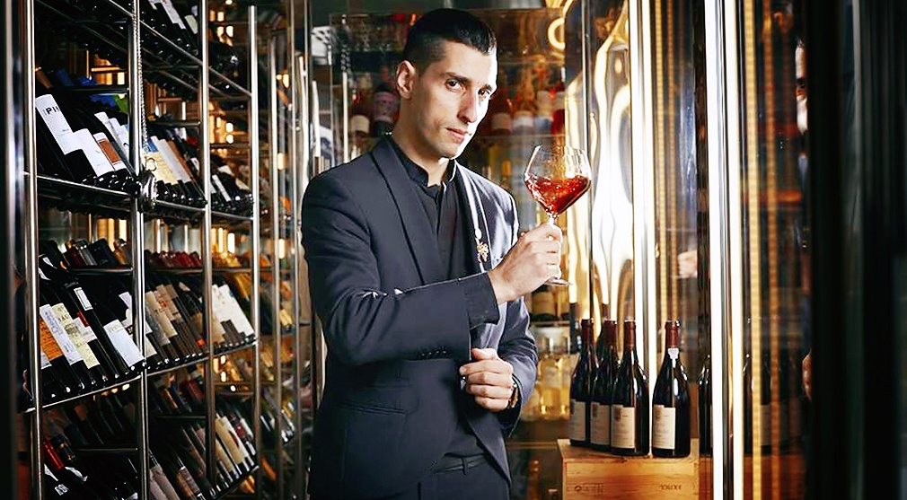 images/features/ANTONIO LOPES:<br>Sommelier of the Year