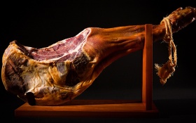 Porco Preto:<br>The Olive Tree on Legs